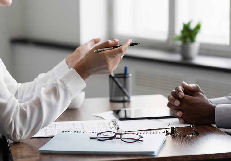 Errores legales comunes al emprender y cómo evitarlos